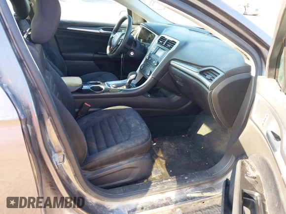 2013 Ford Fusion SE with VIN 3FA6P0H74DR329349, listed as a IAAI auction lot 41788971 with 249,603 mi miles. Bid and sale history available at carsss.com. Image 5.