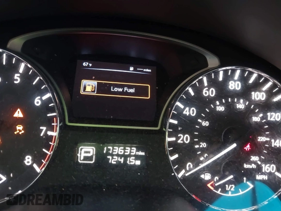 2015 Nissan Altima 2.5 S with VIN 1N4AL3AP3FN917170, listed as a IAAI auction lot 41967374 with 173,633 mi miles. Bid and sale history available at carsss.com. Image 15.