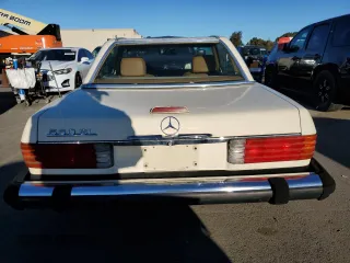 1988 Mercedes-Benz 560 SL with VIN WDBBA48D1JA079175, listed as a Copart auction lot 88116035 with 189,028 mi miles and Clean Title. Bid and sale history available at DreamBid. Image 6.