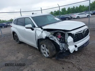 2023 Toyota Highlander L z VIN 5TDKDRAH9PS504513, wystawiony jako IAAI lot #42176842 z przebiegiem 54 792 mil mil oraz . Historia ofert i sprzedaży dostępna na DreamBid. Obrazek 1.
