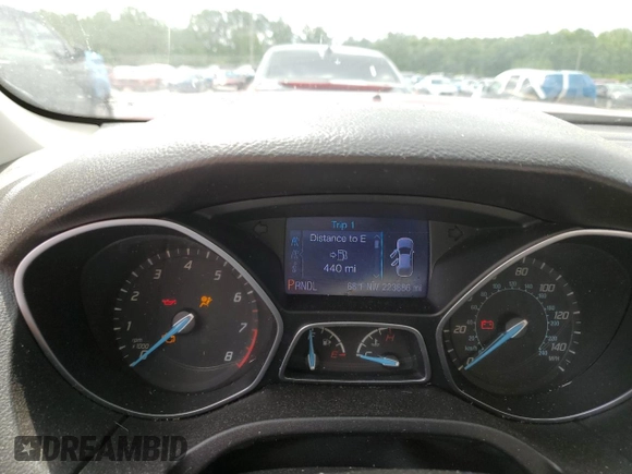 2013 Ford Focus SE с VIN 1FADP3F23DL225997, выставлен на аукционе Copart как лот 58113785 с пробегом 223 886 миль миль и Списание • Salvage title. История ставок и продаж доступна на DreamBid. Изображение 9.