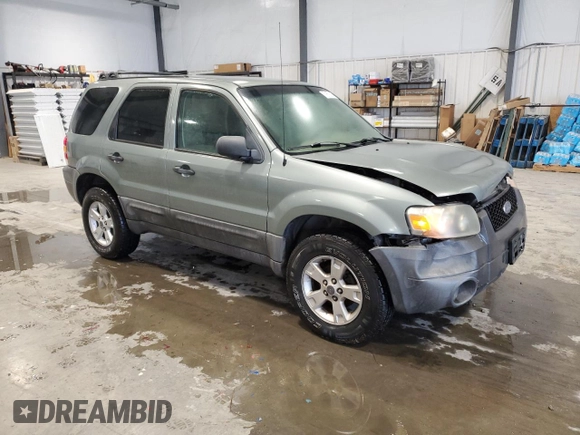 2006 Ford Escape XLT with VIN 1FMYU03136KD34592, listed as a Copart auction lot 71872694 with 185,292 mi miles and Clean Title. Bid and sale history available at carsss.com. Image 4.
