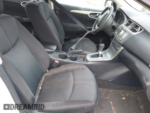 2014 Nissan Sentra SR z VIN 3N1AB7AP2EL640016, wystawiony jako IAAI lot #42253092 z przebiegiem 105 760 mil mil oraz . Historia ofert i sprzedaży dostępna na DreamBid. Obrazek 5.