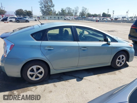 2015 Toyota Prius Four with VIN JTDKN3DU7F1999440, listed as a IAAI auction lot 41614435 with 178,969 mi miles. Bid and sale history available at carsss.com. Image 13.