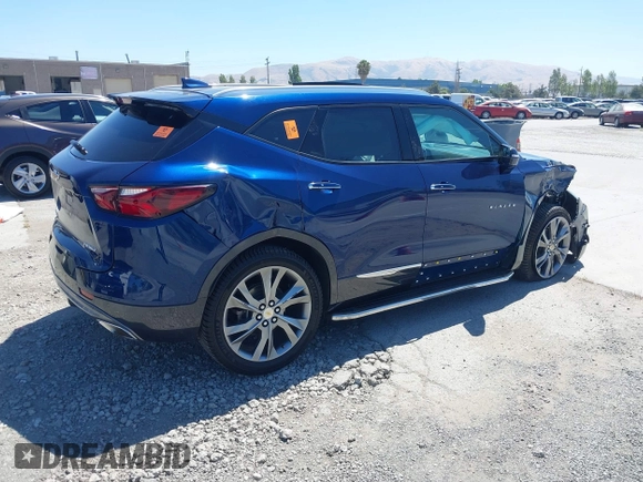 2022 Chevrolet Blazer Premier z VIN 3GNKBFRS9NS163926, wystawiony jako IAAI lot #42520738 z przebiegiem 45 560 mil mil oraz . Historia ofert i sprzedaży dostępna na DreamBid. Obrazek 4.