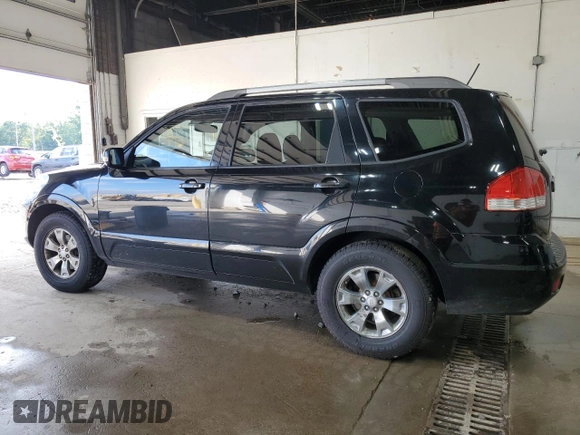 2009 Kia Borrego EX with VIN KNDJH741595038168, listed as a Copart auction lot 69238054 with 151,586 mi miles and Clean Title. Bid and sale history available at carsss.com. Image 2.