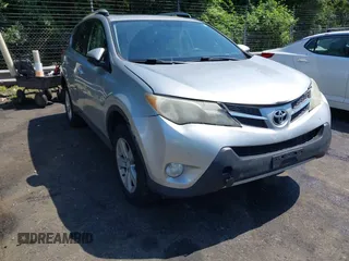 2013 Toyota RAV4 XLE с VIN JTMRFREV9DD022222, выставлен на аукционе IAAI как лот 42530180 с пробегом 218 930 миль миль и . История ставок и продаж доступна на DreamBid. Изображение 17.