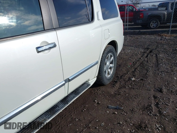 2007 Infiniti QX56 with VIN 5N3AA08CX7N802572, listed as a IAAI auction lot 41898307 with 202,221 mi miles. Bid and sale history available at carsss.com. Image 14.