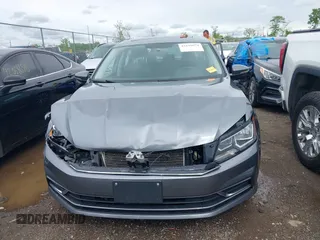 2019 Volkswagen Passat Wolfsburg Edition z VIN 1VWLA7A30KC010294, wystawiony jako IAAI lot #42159974 z przebiegiem 86 303 mil mil oraz . Historia ofert i sprzedaży dostępna na DreamBid. Obrazek 12.
