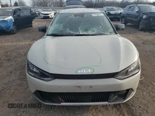 2022 Kia EV6 Wind with VIN KNDC3DLCXN5076952, listed as a Copart auction lot 46746625 with 21,488 mi miles and Salvage Title. Bid and sale history available at carsss.com. Image 5.