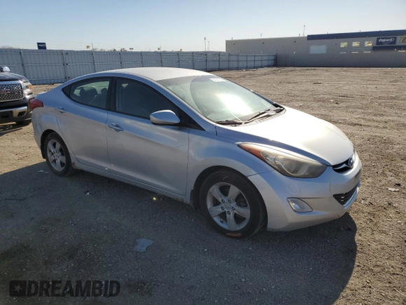 2013 Hyundai Elantra GLS z VIN KMHDH4AE5DU668141, wystawiony jako Copart lot #54221935 z przebiegiem 185 285 mil mil oraz Szkoda całkowita • Salvage title. Historia ofert i sprzedaży dostępna na DreamBid. Obrazek 4.