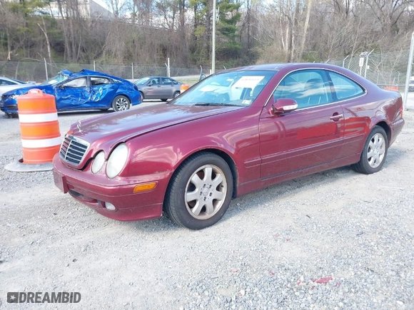 2001 Mercedes-Benz CLK-Class with VIN WDBLJ65G41F161967, listed as a IAAI auction lot 41890519 with 71,205 mi miles. Bid and sale history available at carsss.com. Image 2.