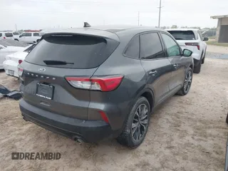 2022 Ford Escape SE z VIN 1FMCU0G68NUB97989, wystawiony jako IAAI lot #41954622 z przebiegiem Nie podano mil oraz . Historia ofert i sprzedaży dostępna na DreamBid. Obrazek 4.