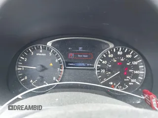 2017 Nissan Altima SR z VIN 1N4AL3AP4HC205670, wystawiony jako IAAI lot #41613157 z przebiegiem 153 600 mil mil oraz . Historia ofert i sprzedaży dostępna na DreamBid. Obrazek 7.
