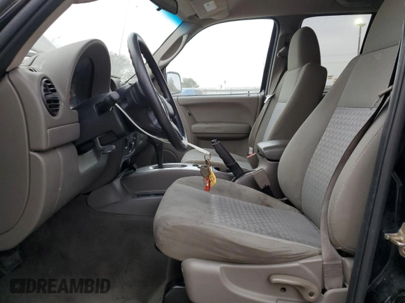2005 Jeep Liberty Sport with VIN 1J4GK48K65W592508, listed as a Copart auction lot 84253564 with 145,375 mi miles and Salvage Title. Bid and sale history available at carsss.com. Image 7.