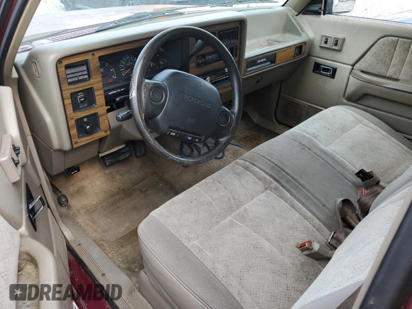 1996 Dodge Dakota z VIN 1B7FL26X0TS581123, wystawiony jako Copart lot #55069395 z przebiegiem 133 707 mil mil oraz Szkoda całkowita • Salvage title. Historia ofert i sprzedaży dostępna na DreamBid. Obrazek 8.