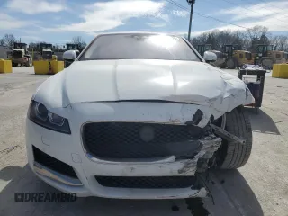 2018 Jaguar XF 25t with VIN SAJBS4FX4JCY69958, listed as a Copart auction lot 46852785 with 88,864 mi miles and Salvage Title. Bid and sale history available at carsss.com. Image 5.
