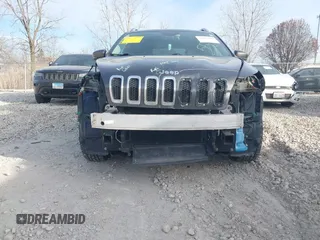 2017 Jeep Cherokee Limited with VIN 1C4PJMDBXHW582616, listed as a IAAI auction lot 41063889 with 125,839 mi miles and . Bid and sale history available at DreamBid. Image 6.