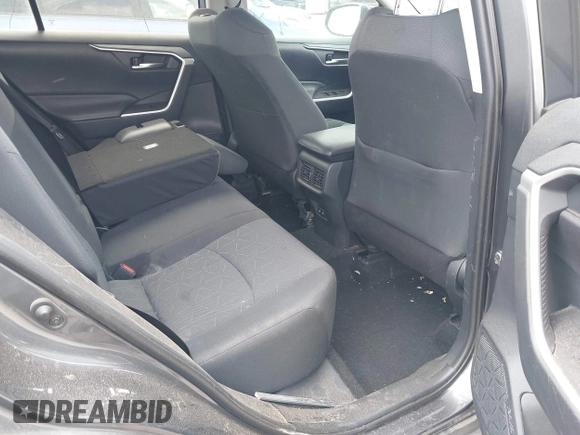 2019 Toyota RAV4 XLE with VIN 2T3W1RFV4KW009927, listed as a IAAI auction lot 41904194 with 46,863 mi miles and . Bid and sale history available at DreamBid. Image 8.