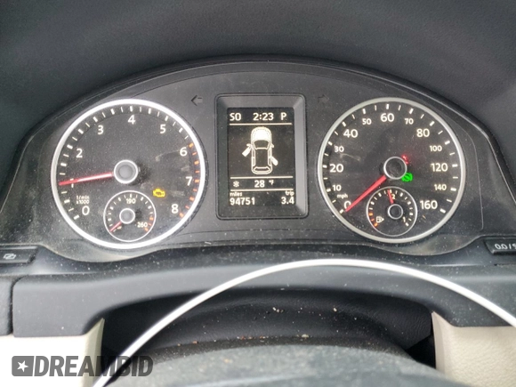 2010 Volkswagen Tiguan with VIN WVGAV9AX7AW514556, listed as a Copart auction lot 45373655 with 94,751 mi miles and Salvage Title. Bid and sale history available at DreamBid. Image 9.