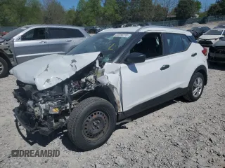 2019 Nissan Kicks SV z VIN 3N1CP5CU9KL517567, wystawiony jako Copart lot #53358215 z przebiegiem 111 336 mil mil oraz Szkoda całkowita • Salvage title. Historia ofert i sprzedaży dostępna na DreamBid. Obrazek 1.
