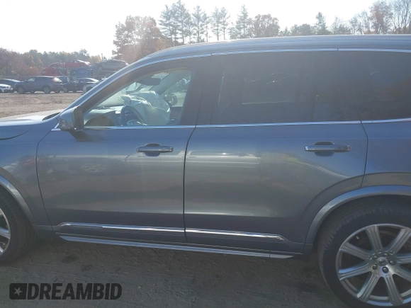 2017 Volvo XC90 Inscription with VIN YV4A22PL3H1179969, listed as a IAAI auction lot 40649647 with 122,400 mi miles. Bid and sale history available at carsss.com. Image 14.