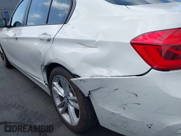 2017 BMW 3 Series 320i with VIN WBA8E1G33HNU17182, listed as a IAAI auction lot 41906604 with 59,166 mi miles. Bid and sale history available at carsss.com. Image 6.