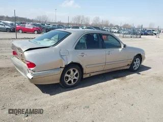 2002 Mercedes-Benz E-Class with VIN WDBJF65J82B413278, listed as a IAAI auction lot 41838880 with 1 mi miles. Bid and sale history available at carsss.com. Image 4.