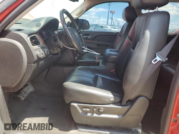 2010 Chevrolet Avalanche LT with VIN 3GNVKFE05AG157345, listed as a Copart auction lot 58083315 with 186,530 mi miles and Salvage title. Bid and sale history available at DreamBid. Image 7.