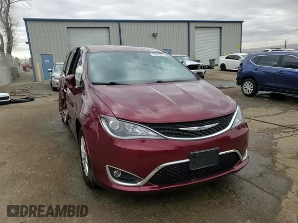 2018 Chrysler Pacifica Touring Plus with VIN 2C4RC1FG9JR108987, listed as a Copart auction lot 43200715 with 88,622 mi miles and Salvage title. Bid and sale history available at DreamBid. Image 15.