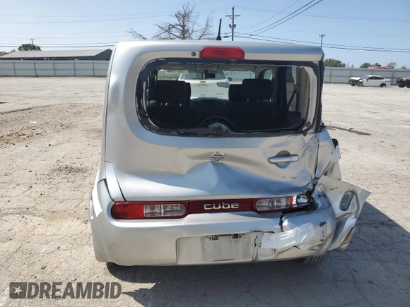 2010 Nissan Cube S z VIN JN8AZ2KR2AT159303, wystawiony jako Copart lot #70977764 z przebiegiem 96 670 mil mil oraz Nie do naprawy • Non repairable. Historia ofert i sprzedaży dostępna na DreamBid. Obrazek 6.