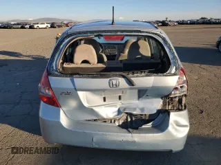 2007 Honda Fit с VIN JHMGD37457S061645, выставлен на аукционе Copart как лот 42045025 с пробегом 168 337 миль миль и Списание • Salvage title. История ставок и продаж доступна на DreamBid. Изображение 6.