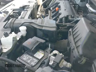 2019 Honda HR-V LX z VIN 3CZRU5H3XKM724537, wystawiony jako IAAI lot #43364957 z przebiegiem 30 514 mil mil oraz . Historia ofert i sprzedaży dostępna na DreamBid. Obrazek 19.