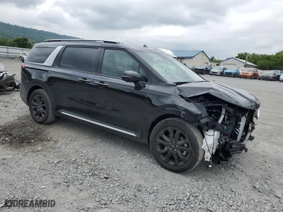 2024 Kia Carnival SX with VIN KNDNE5H37R6440388, listed as a Copart auction lot 65418734 with 2,038 mi miles and Salvage Title. Bid and sale history available at carsss.com. Image 4.