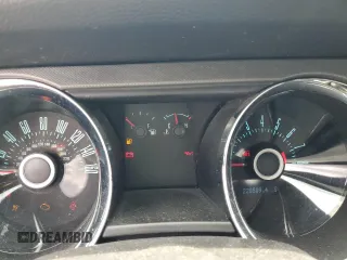 2013 Ford Mustang V6 с VIN 1ZVBP8AM5D5231065, выставлен на аукционе Copart как лот 60609505 с пробегом 228 509 миль миль и Списание • Salvage title. История ставок и продаж доступна на DreamBid. Изображение 9.