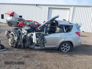 2011 Toyota RAV4 Limited с VIN 2T3DF4DVXBW127124, выставлен на аукционе IAAI как лот 41102894 с пробегом Не указан миль и . История ставок и продаж доступна на DreamBid. Изображение 6.