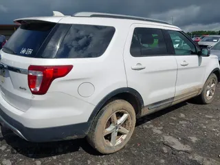 2017 Ford Explorer XLT z VIN 1FM5K8D83HGC80140, wystawiony jako IAAI lot #42336788 z przebiegiem 94 058 mil mil oraz . Historia ofert i sprzedaży dostępna na DreamBid. Obrazek 4.