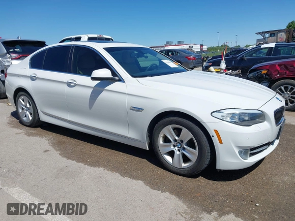 2013 BMW 5 Series 528i xDrive with VIN WBAXH5C5XDDW16893, listed as a IAAI auction lot 42316961 with 173,300 mi miles and . Bid and sale history available at DreamBid. Image 13.