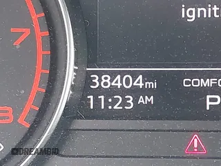 2022 Audi A4 Premium z VIN WAUABAF45NA011914, wystawiony jako IAAI lot #42210116 z przebiegiem 38 404 mil mil oraz . Historia ofert i sprzedaży dostępna na DreamBid. Obrazek 16.