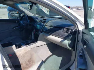 2014 Toyota Camry Hybrid LE with VIN 4T1BD1FK2EU127016, listed as a IAAI auction lot 41683491 with 173,227 mi miles. Bid and sale history available at carsss.com. Image 5.