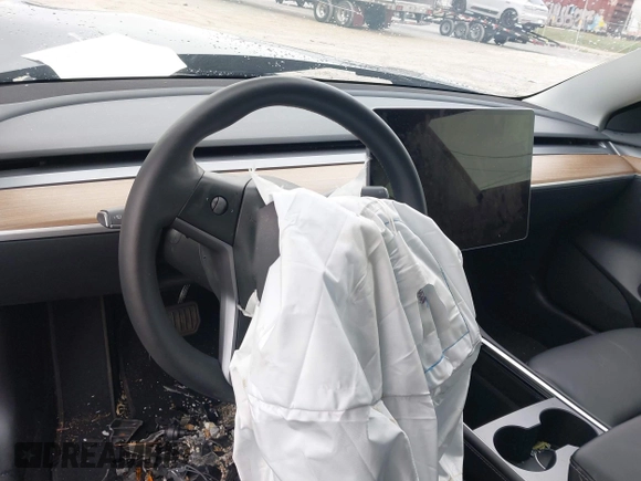 2022 Tesla Model 3 Long Range with VIN 5YJ3E1EB3NF352741, listed as a IAAI auction lot 40847981 with Not Provided miles and . Bid and sale history available at DreamBid. Image 17.