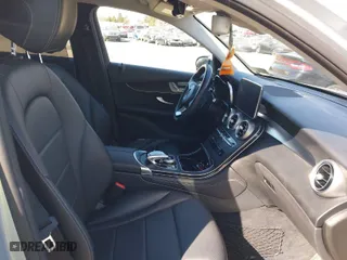 2018 Mercedes-Benz GLC with VIN WDC0G4KB9JV025138, listed as a IAAI auction lot 41654111 with 73,860 mi miles. Bid and sale history available at carsss.com. Image 5.