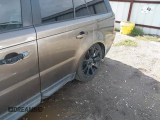 2013 Land Rover Range Rover Sport HSE Lux with VIN SALSK2D42DA788963, listed as a IAAI auction lot 42526592 with 150,522 mi miles and . Bid and sale history available at DreamBid. Image 6.