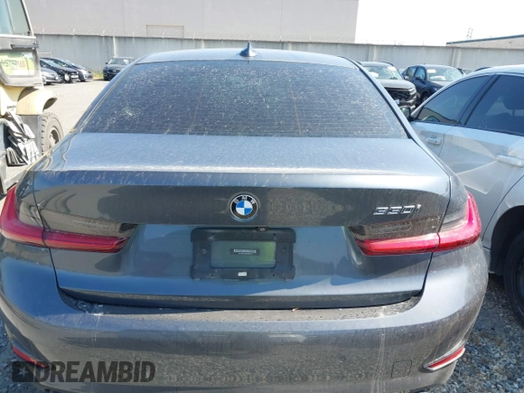 2019 BMW 3 Series 330i z VIN WBA5R1C5XKFH20799, wystawiony jako IAAI lot #42207910 z przebiegiem 59 202 mil mil oraz . Historia ofert i sprzedaży dostępna na DreamBid. Obrazek 16.