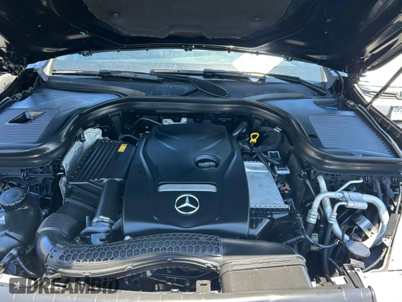 2018 Mercedes-Benz GLC 300 with VIN WDC0G4JB2JV024513, listed as a Copart auction lot 64325465 with 99,218 mi miles and Clean title. Bid and sale history available at DreamBid. Image 7.