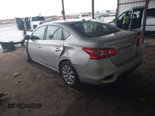 2017 Nissan Sentra SR z VIN 3N1AB7AP6HY377505, wystawiony jako IAAI lot #42164151 z przebiegiem 48 053 mil mil oraz . Historia ofert i sprzedaży dostępna na DreamBid. Obrazek 3.