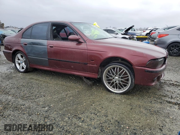 2000 BMW M5 z VIN WBSDE9346YBZ94118, wystawiony jako Copart lot #82637564 z przebiegiem Nie podano mil oraz Szkody całkowita. Historia ofert i sprzedaży dostępna na DreamBid. Obrazek 4.