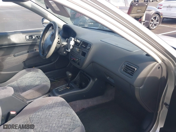 1996 Honda Civic EX with VIN 1HGEJ8249TL090500, listed as a IAAI auction lot 41927643 with 164,067 mi miles. Bid and sale history available at carsss.com. Image 5.