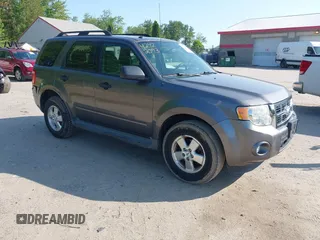 2012 Ford Escape XLT с VIN 1FMCU9D73CKA19398, выставлен на аукционе IAAI как лот 42422093 с пробегом 155 506 миль миль и . История ставок и продаж доступна на DreamBid. Изображение 1.