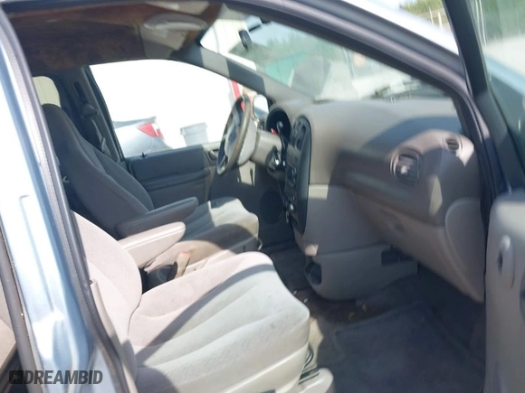 2003 Dodge Caravan SE with VIN 1D4GP25343B220360, listed as a IAAI auction lot 42061840 with 146,041 mi miles. Bid and sale history available at carsss.com. Image 5.